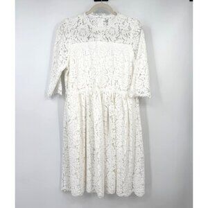 White Lace 3/4 Sleeve white Lace Dress woman’s size medium Read